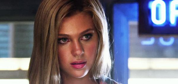 Nicola Peltz regresa para Transformers 5 junto a Mark Wahlberg