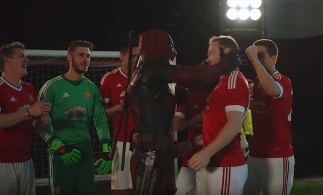 Deadpool ahora sueña con ser jugador del Manchester United